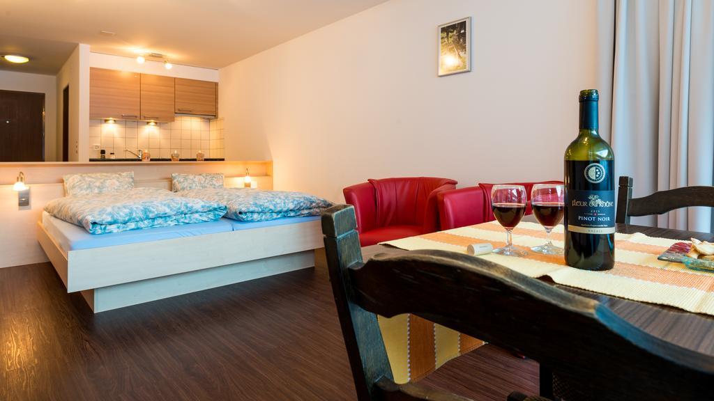Ferienwohnung Haus Amici Saas-Grund Zimmer foto